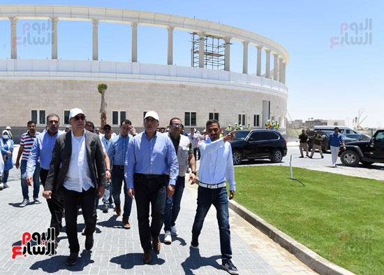 رئيس الوزراء يتفقد مدينة الثقافة والفنون بالعلمين الجديدة  (15)