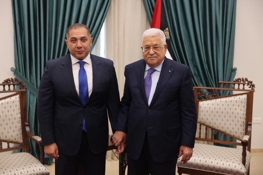 سفير مصر لدى رام الله طارق طايل يلتقي الرئيس عباس 2