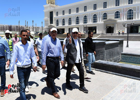 رئيس الوزراء يتفقد مدينة الثقافة والفنون بالعلمين الجديدة  (28)