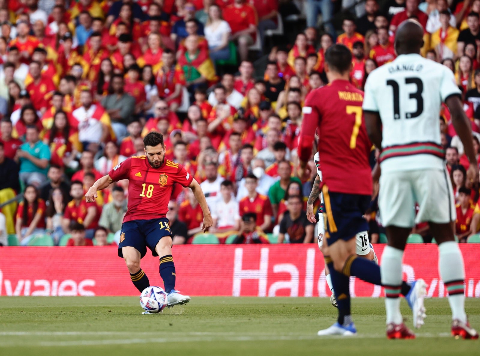 إسبانيا ضد البرتغال (11)