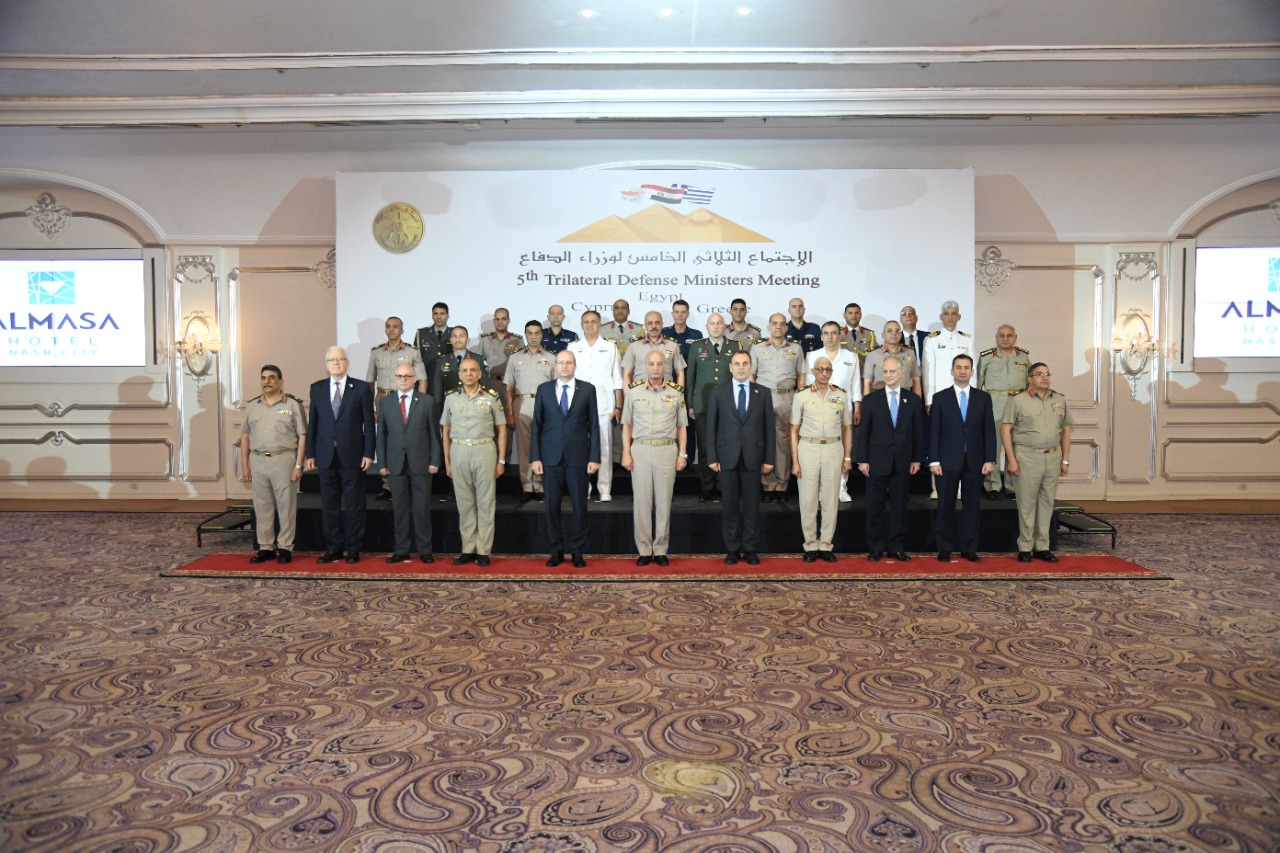 إجتماع ثلاثى لوزراء دفاع مصر وقبرص واليونان (1)