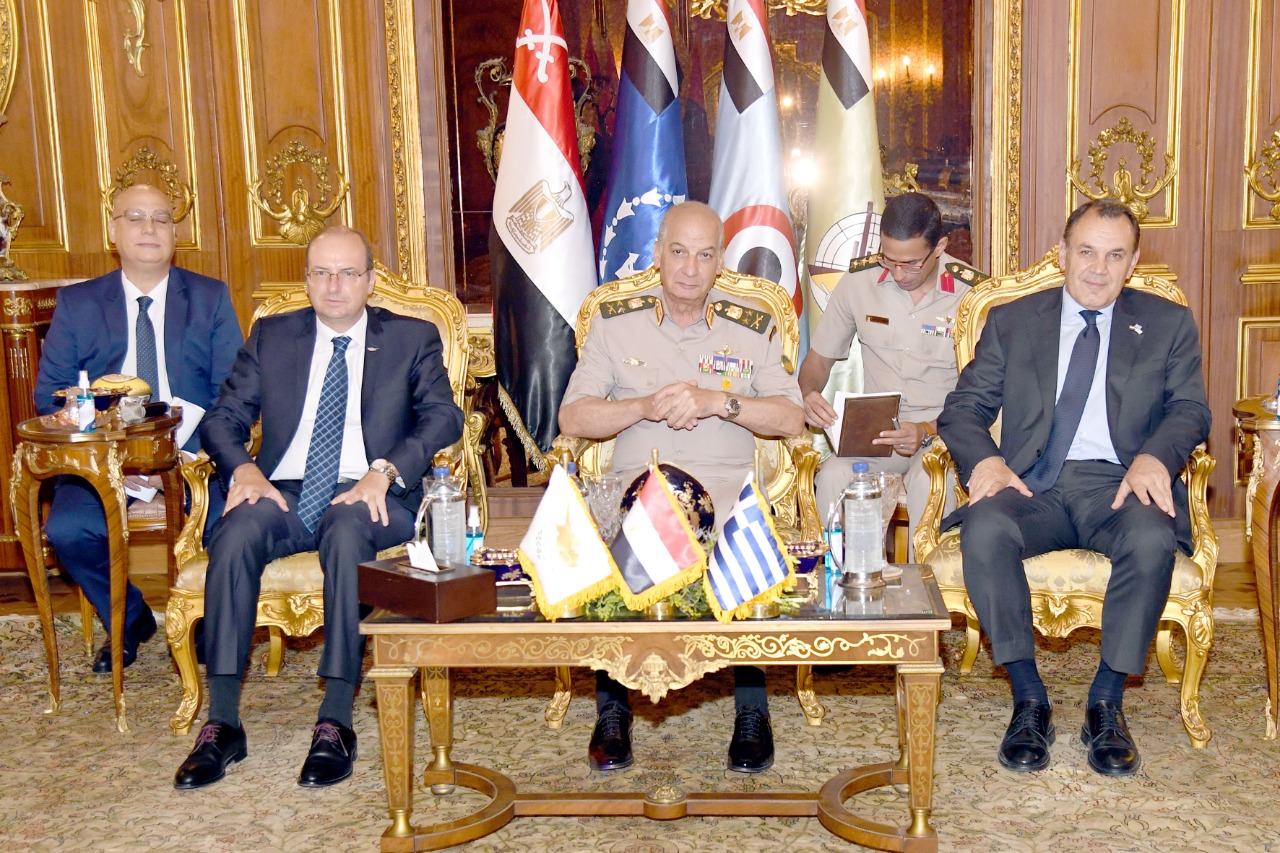 إجتماع ثلاثى لوزراء دفاع مصر وقبرص واليونان (5)