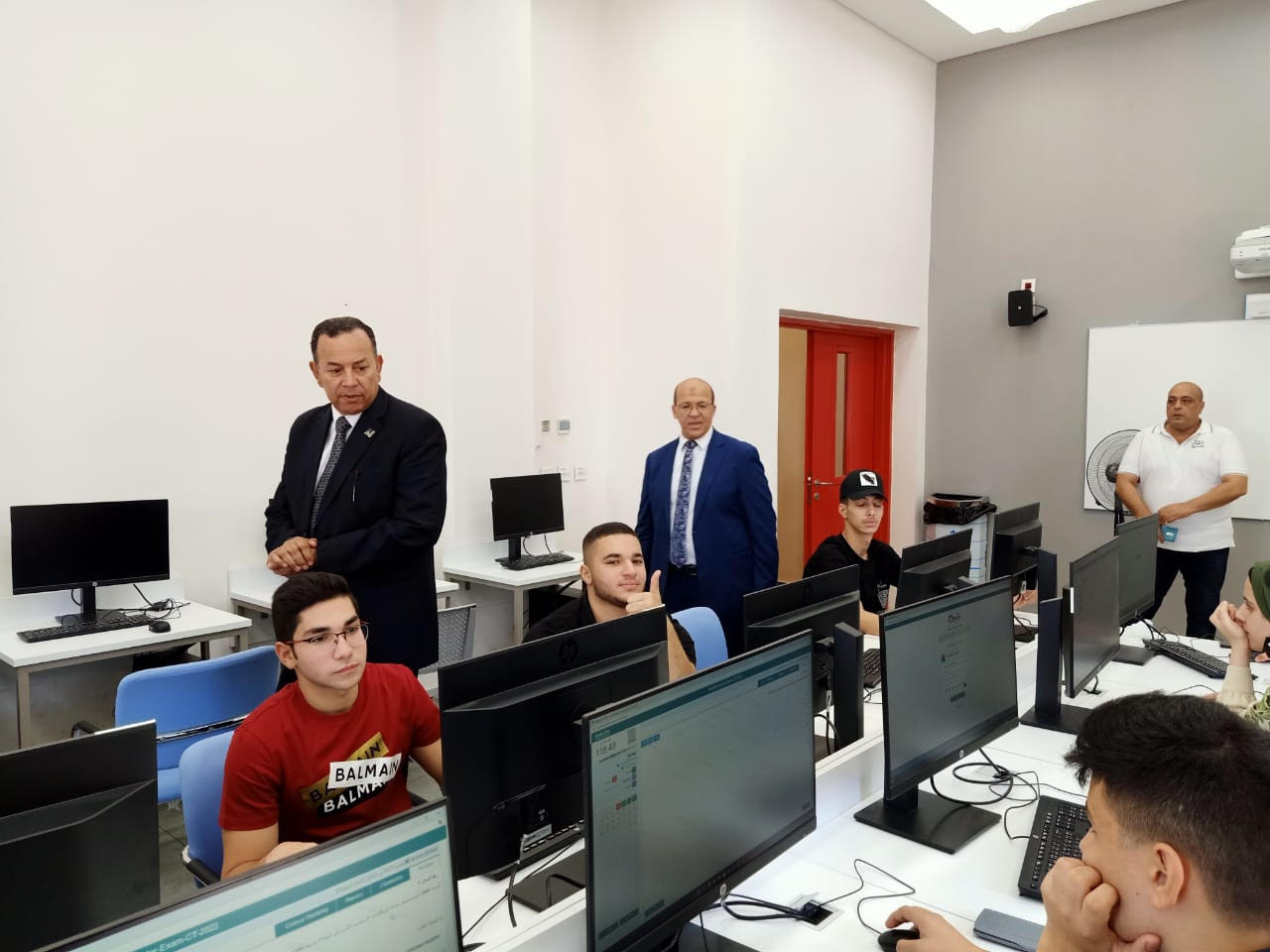 انطلاق اختبارات قبول الطلاب بالجامعات الأهلية بجامعة المنصورة الجديدة (7)