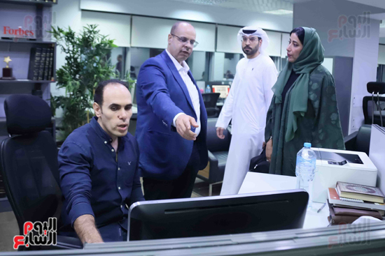 وفد-من-نادى-دبى-للصحافة-يزور-اليوم-السابع-(11)