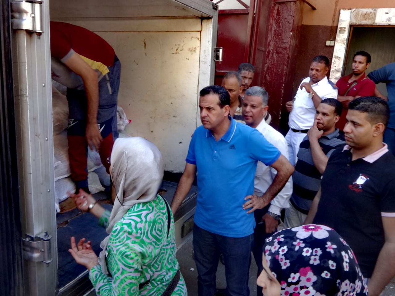 ضبط 733 كيلو فراخ مجمدة فاسدة في حملات بمدينة الأقصر  (5)