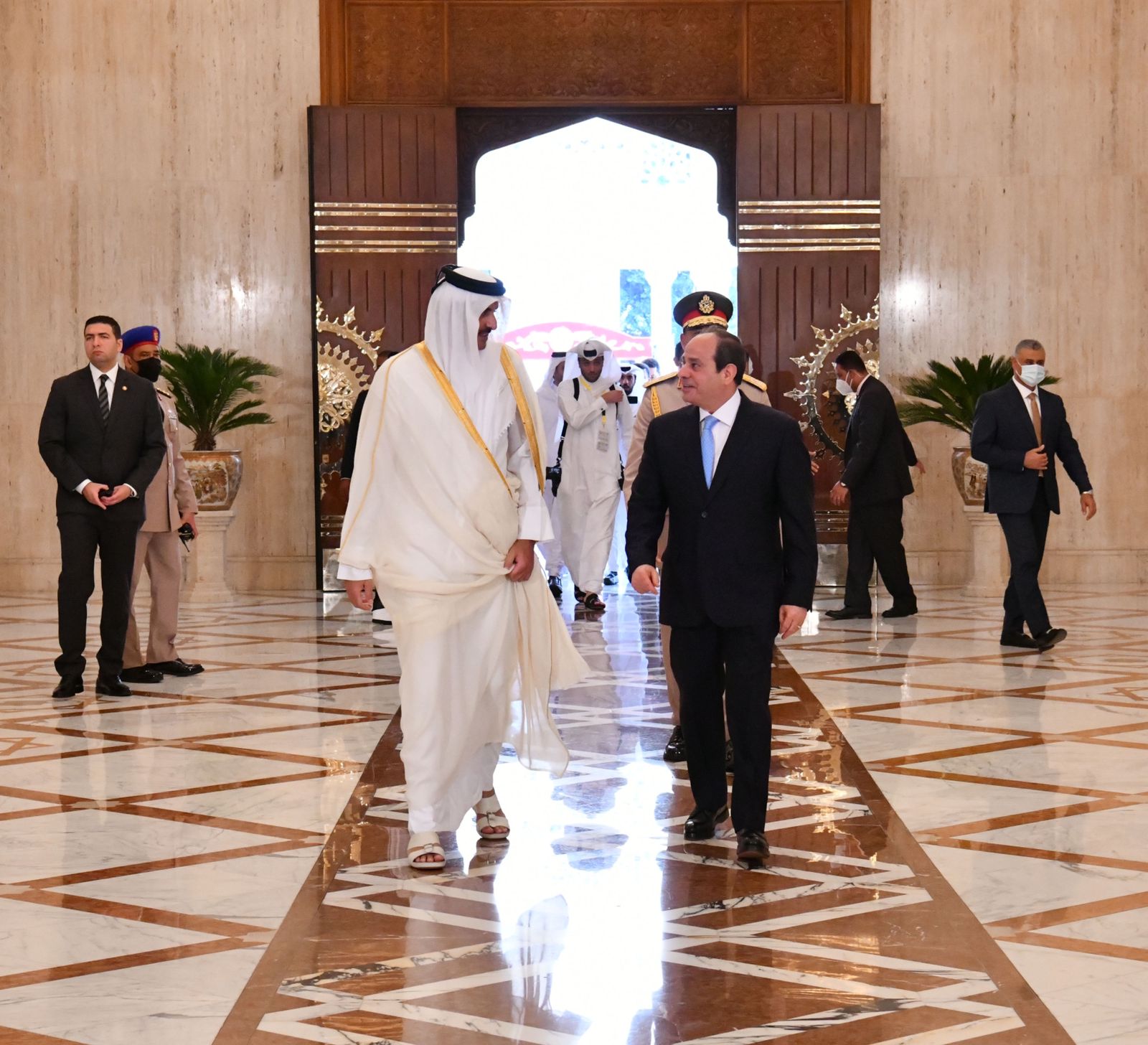 الرئيس السيسي يستقبل أمير قطر بقصر الاتحادية  (5)