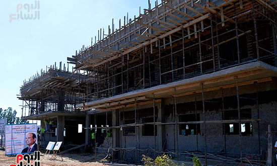 رئيس الوزراء يتفقد مشروعات مبادرة حياة كريمة بالغربية (10)