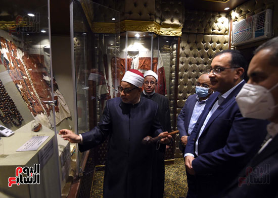 رئيس الوزراء يختتم جولته في الغربية (22)