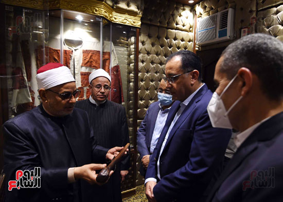 رئيس الوزراء يختتم جولته في الغربية (21)