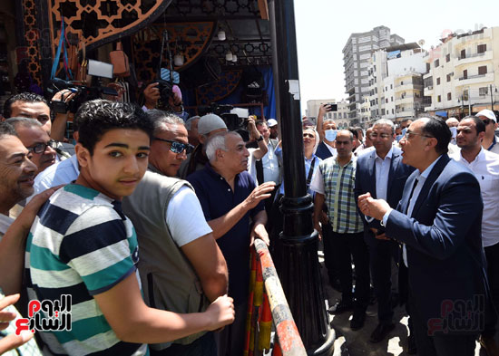 رئيس الوزراء يختتم جولته في الغربية (6)