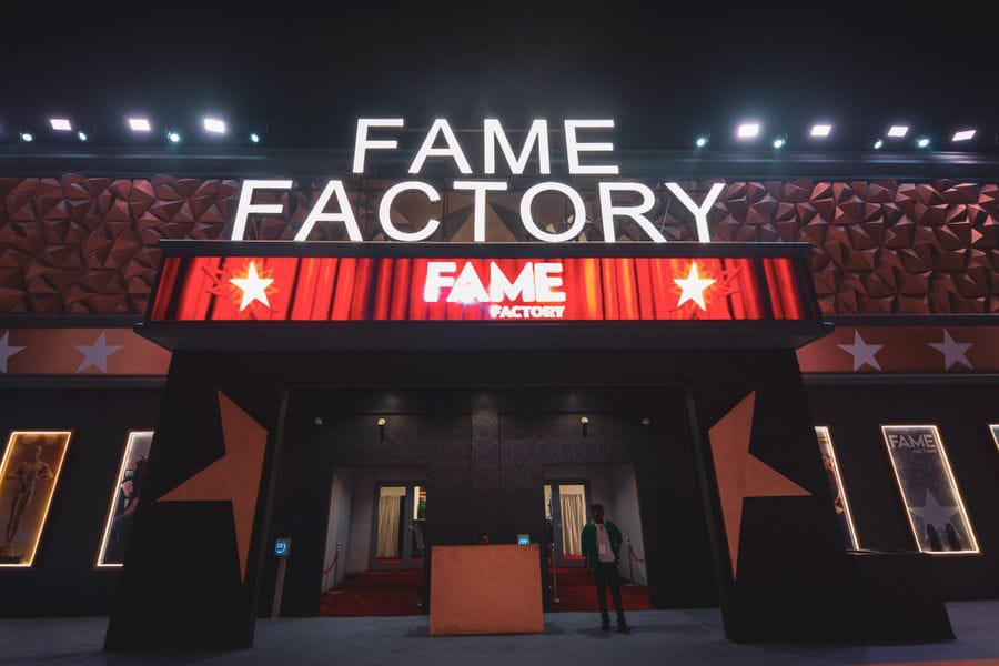 هاميش هاميلتون مخرج حفل الاوسكار يقدم fame factory بموسم جدة (3)