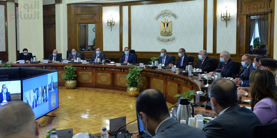 رئيس الوزراء يترأس الاجتماع الأول للمجلس الأعلى للتصدير بعد إعادة تشكيله (10)