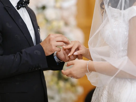 خاتم الزفاف