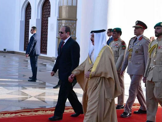 استقبال الرئيس السيسي في البحرين (5)