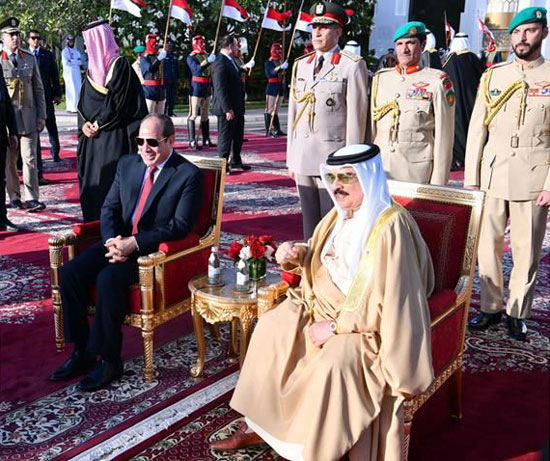 استقبال الرئيس السيسي في البحرين (2)