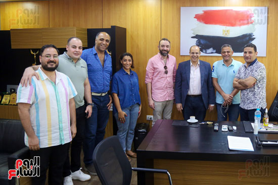 المخرج عمرو سلامة مع رؤساء التحرير التنفيذين باليوم السابع