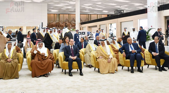 الرئيس السيسى يشارك الملك حمد بن عيسى فى افتتاح المبنى الجديد لمطار البحرين (9)