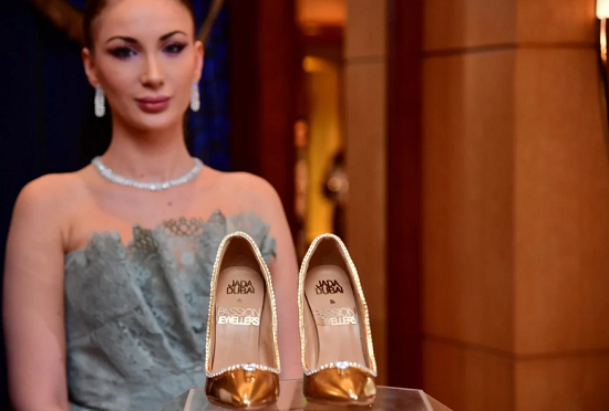 حذاء Jada Dubai و Passion Jeweller