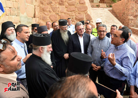 رئيس الوزراء يتفقد مشروع تطوير منطقة وادي الدير بسانت كاترين (8)