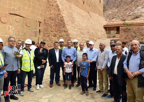 رئيس الوزراء يتفقد مشروع تطوير منطقة وادي الدير بسانت كاترين (20)