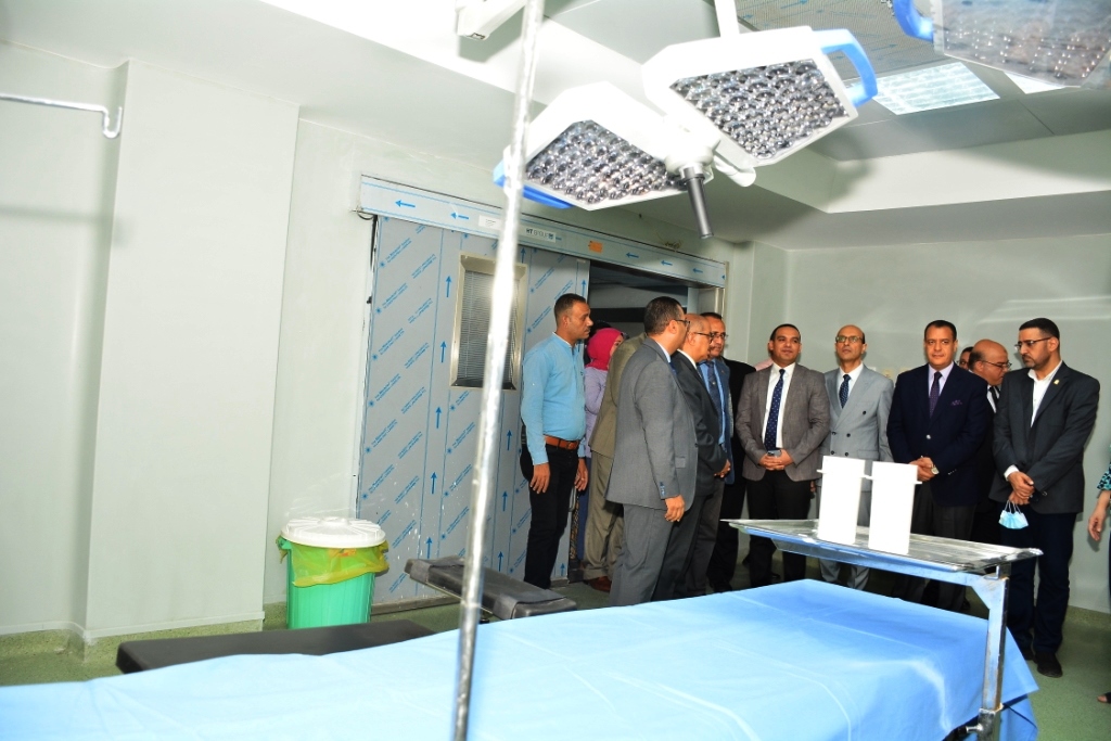  افتتاح مستشفى الطلاب الجامعى فى أسيوط (13)