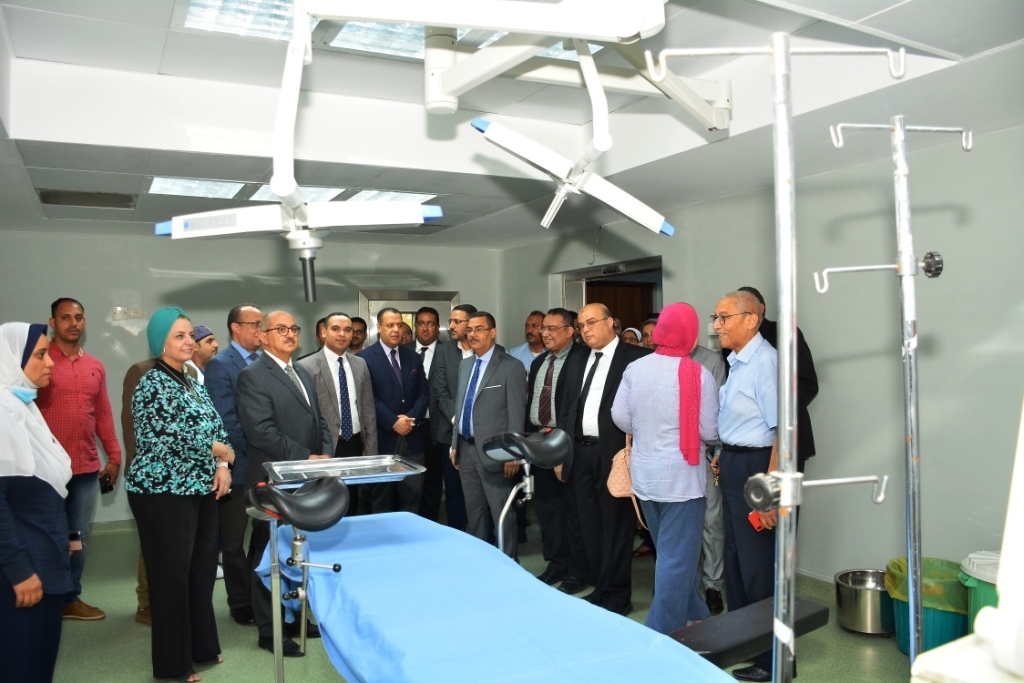  افتتاح مستشفى الطلاب الجامعى فى أسيوط (9)