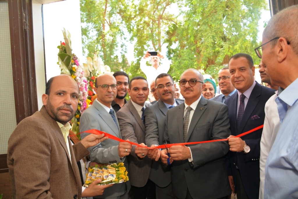 افتتاح مستشفى الطلاب الجامعى فى أسيوط (1)