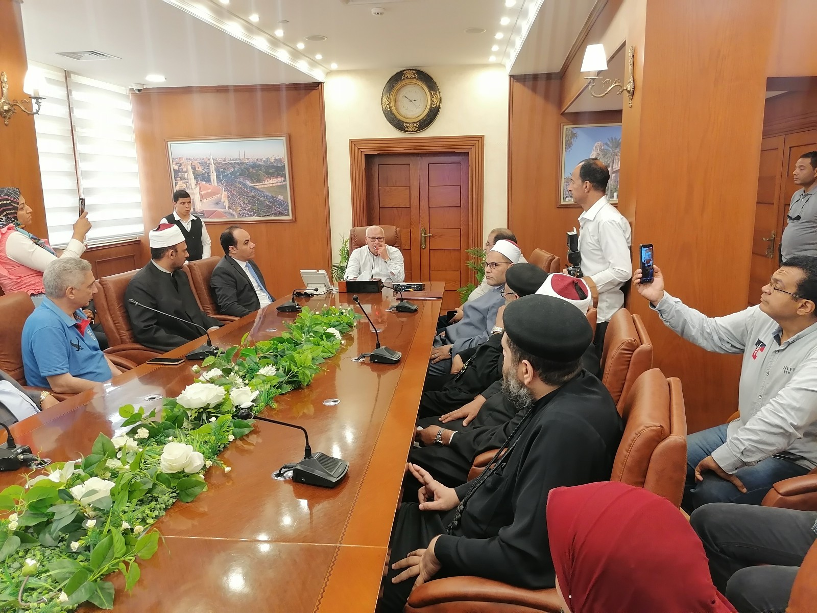 لقاء محافظ بورسعيد مع رجال الدين