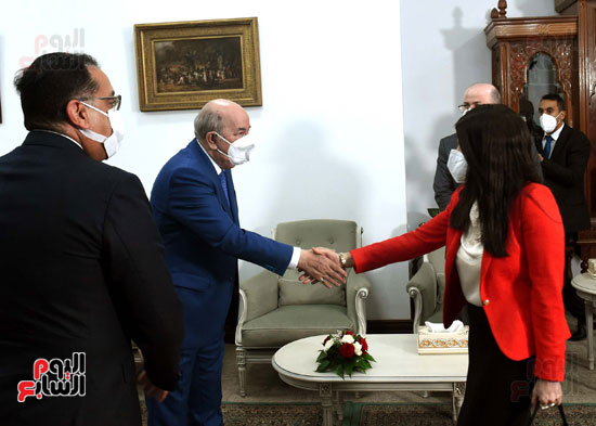 الرئيس تبون وحفاوة كبير فى استقبال الوفد المصري