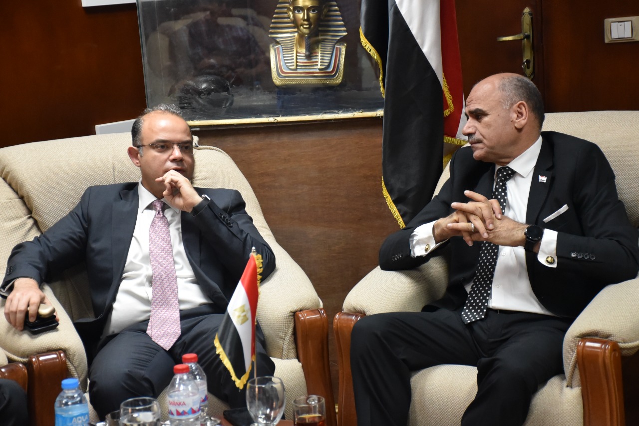 رئيس جامعة الأقصر يوقّع بروتوكول تعاون مع رئيس البورصة (5)