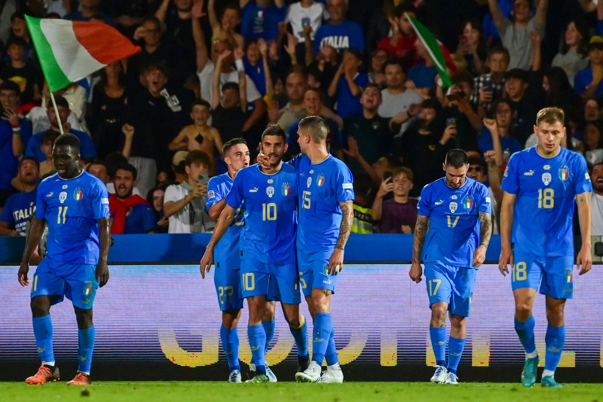 إيطاليا ضد المجر (11)