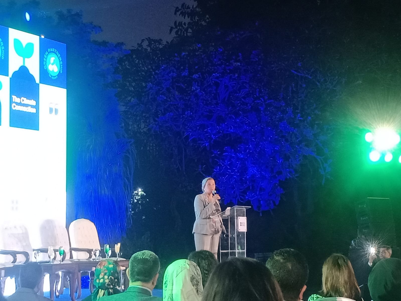 وزيرة البيئة الدكتورة ياسمين فؤاد