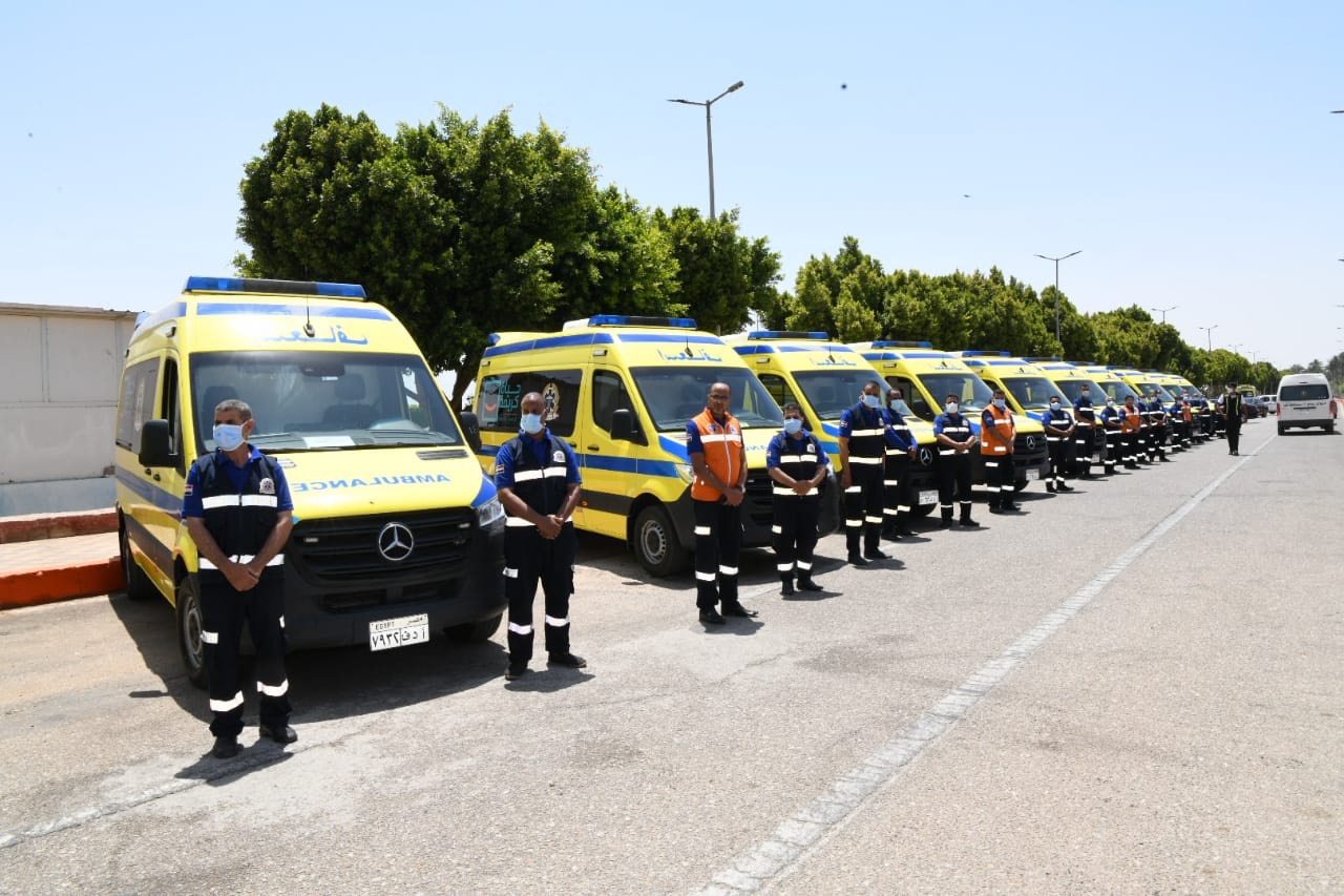 توفير 11 سيارة إسعاف جديدة ضمن مبادرة حياة كريمة  (1)