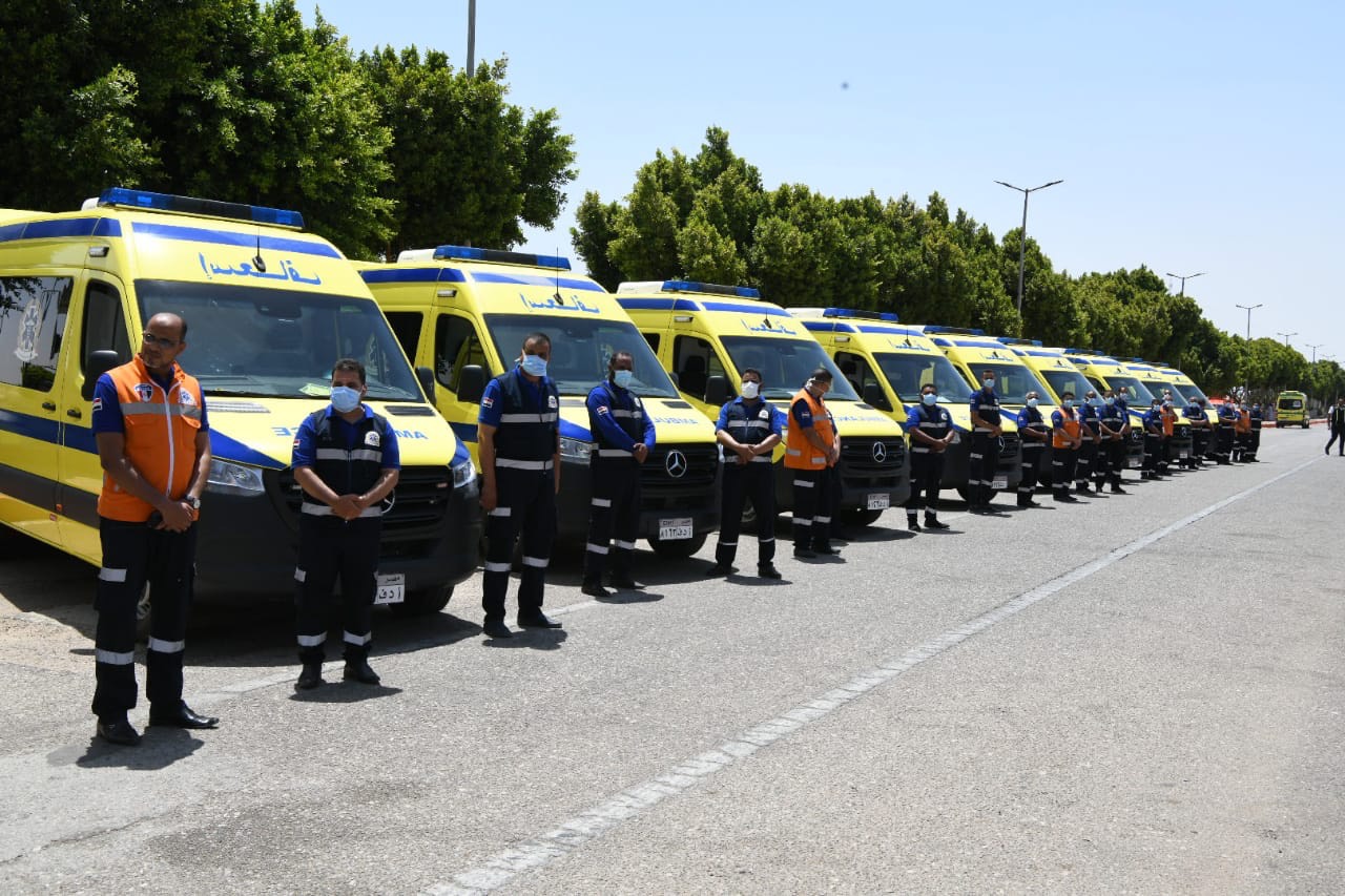 توفير 11 سيارة إسعاف جديدة ضمن مبادرة حياة كريمة  (24)