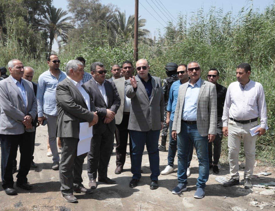 محافظ بني سويف يتفقد مستجدات تنفيذ مشروع مرسى النيل السياحى