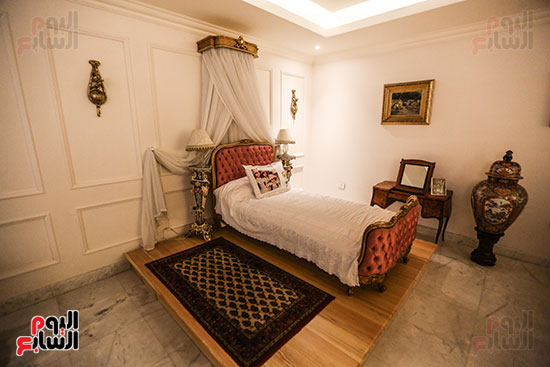 السرير الخاص بالاميرات ابناء الملك فاروق 