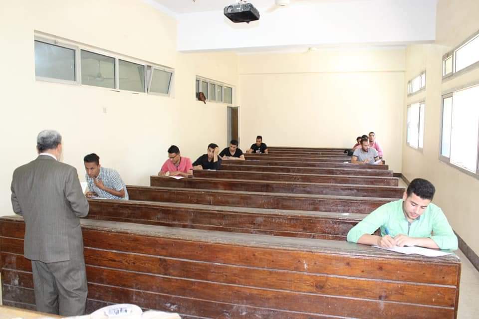 امتحانات جامعة الأزهر فرع أسيوط (3)