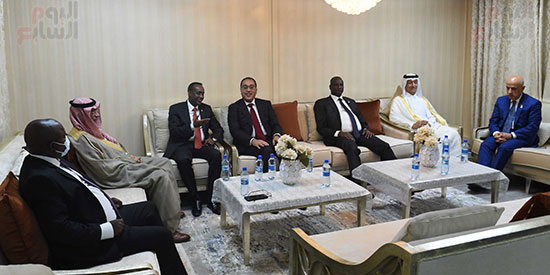 رئيس الوزراء ينقل تهنئة وتحيات الرئيس السيسي إلى نظيره الصومالي (28)