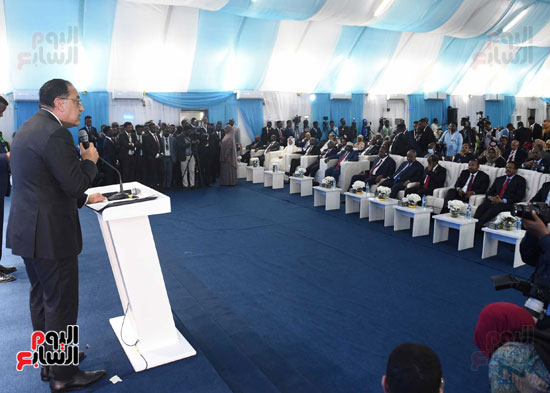 مصطفى مدبولى يشارك فى مراسم تنصيب رئيس الصومال (17)