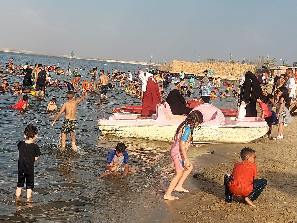 اقبال كبير على بحر الإسماعيلية (15)