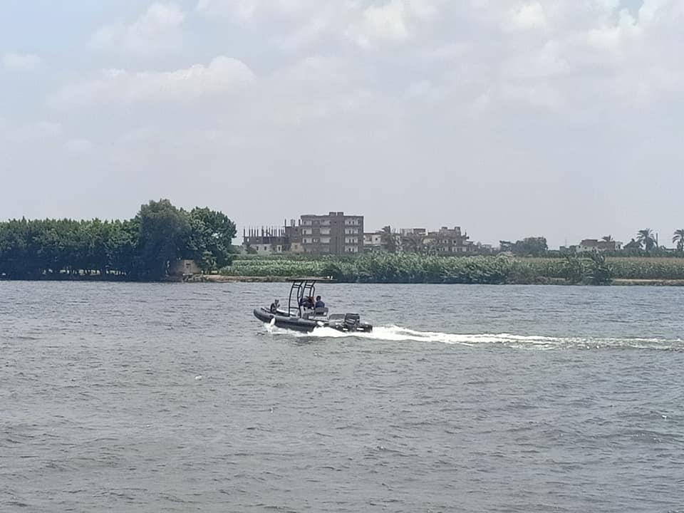 شرطة المسطحات تتابع الرحلات النيلية