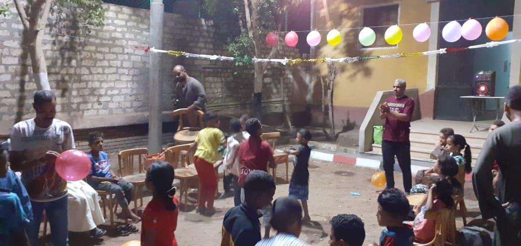 الأطفال يتوافدون بالأقصر ليلاً على مراكز الشباب للاحتفال بالعيد (2)
