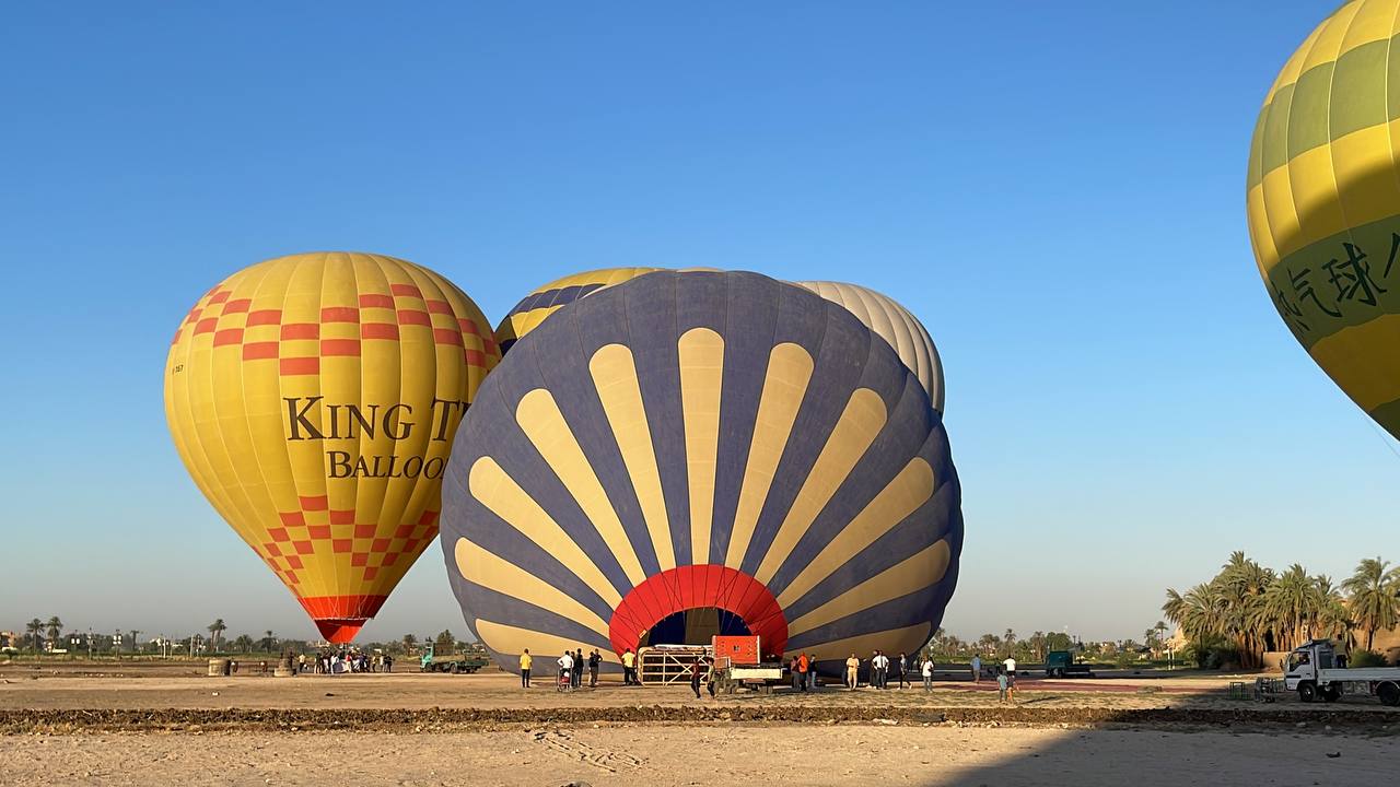 رحلات البالون الطائر تغرد بالمصريين والأفواج السياحية فى أيام العيد الأضحى (3)