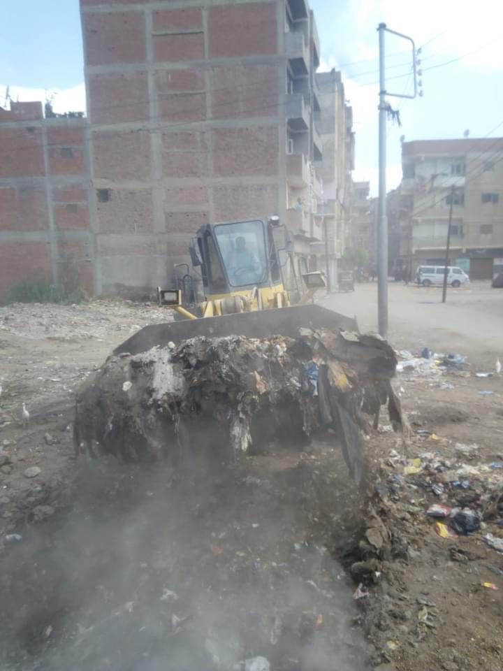 حي ثان طنطا في الغربية يشن حملة نظافة مكبرة بالشوارع الرئيسية والفرعية (3)