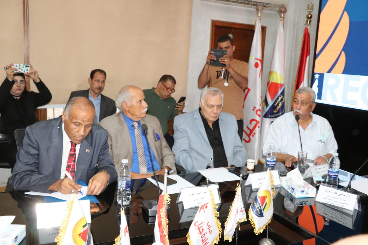 النائب تيسير مطر يعلن اطلاق المنتدى السياسى بحضور 42 رئيس حزب سياسي (6)