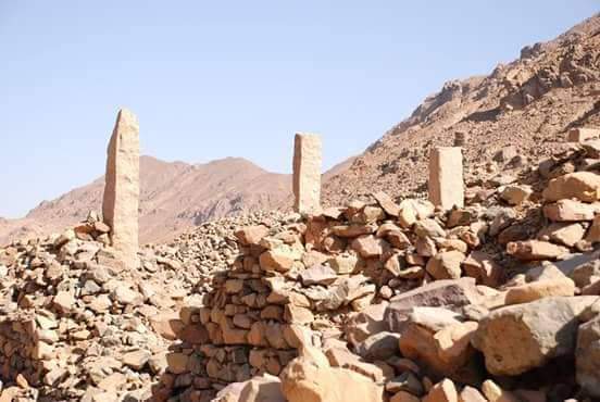 كان الرومانيين يستخرجون منه الحجر الامبراطورى كان الرومانيين يستخرجون منه الحجر الامبراطورى