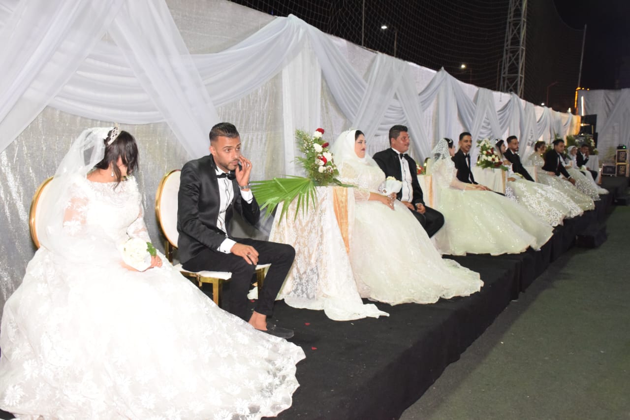المنطقة الشمالية العسكرية تنظم حفل زفاف جماعى لـ120 شابا وفتاة بالإسكندرية (2)