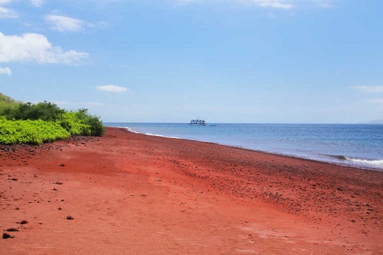 شاطئ الرمال الحمراء - جزر غالاباغوس