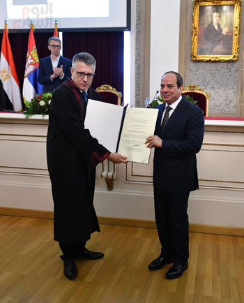 جامعة بلجراد تمنح الرئيس السيسى درجة الدكتوراه الفخرية (6)