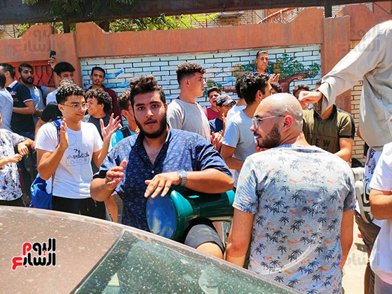 صورة أخرى لطلاب اسكندرية